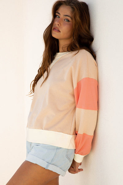 Cozy Patchwork Sweatshirt for Women - Trendy Casual Layering Top in Vibrant Colors, Ideal for Everyday Outings