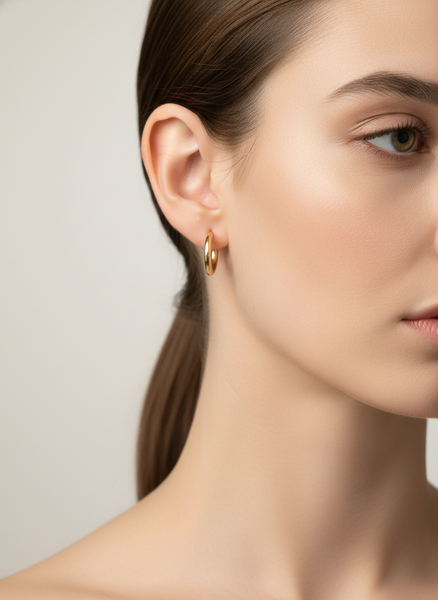 Small Gold Hoops - Standout Boutique(Vancouver, BC)