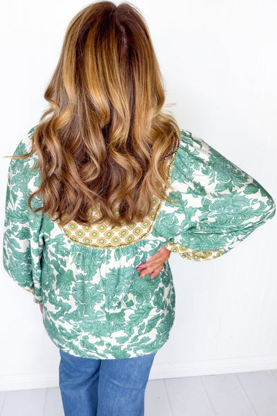 Chic Plus Size Women's Green Floral Patchwork Blouse with Notched Neck and Long Sleeves for Effortless Style