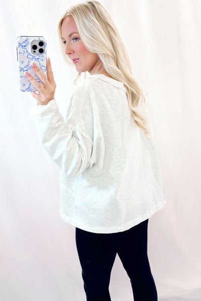 Light Grey Relaxed Fit Women's Sweatshirt Soft, Cozy Fabric for Everyday Comfort and Effortless Style
