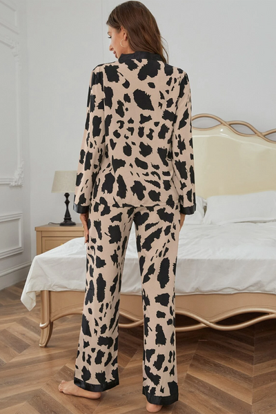 Women's Loose Fit Khaki Cheetah Print Two-Piece Sleepwear Set with Contrast Trim for Cozy Nights