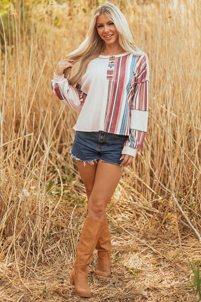 Stylish Women's Casual Knit Top in Soft Cotton Blend - Flattering Fit for Everyday Wear in Bright, Trendy Colors