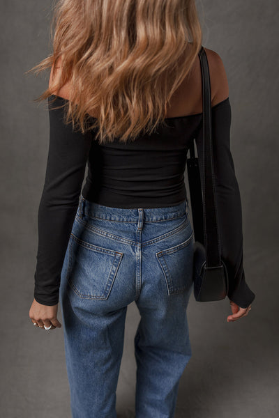 Chic Black Off-the-Shoulder Long Sleeve Tee for Women - Effortless Casual Style and Comfort in Any Wardrobe