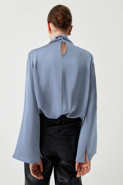 Effortlessly Stylish Women's Soft Pastel Bell Sleeve Blouse - Flowy Fit for Ultimate Comfort and Fashion-Forward Looks