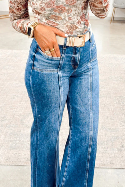 Stylish Sky Blue Women's Tailored Shift Jeans with Seam Detail for Comfort and Flattering Fit