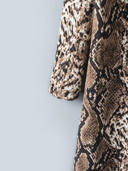 Women's Versatile Snakeskin Cardigan made for easy styling and wardrobe coordination, with premium-like structure and finish.