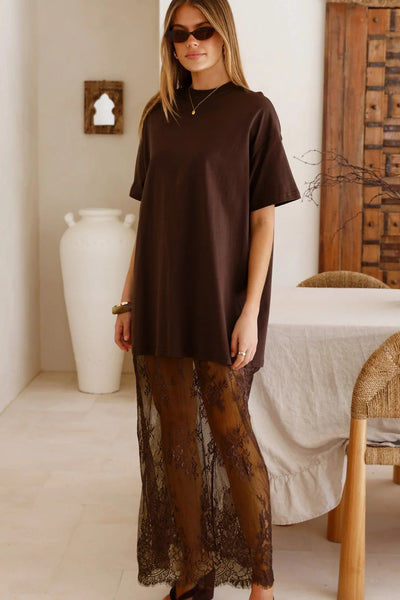 Women's Lace Patchwork T-Shirt Maxi Dress in Sandalwood Red