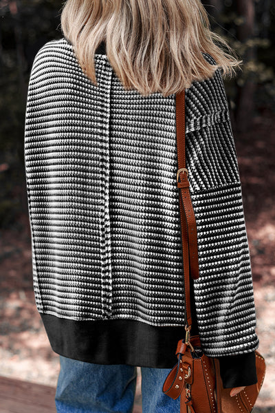 Chic Women's Black Striped Top - Stylish Casual Fit, Ideal for Everyday Layering and Versatile Outfits