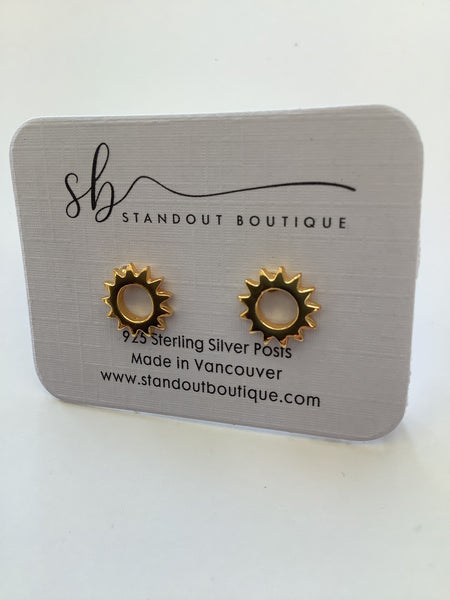 Gold Sunflower Stud earrings - Standout Boutique (Vancouver, BC)