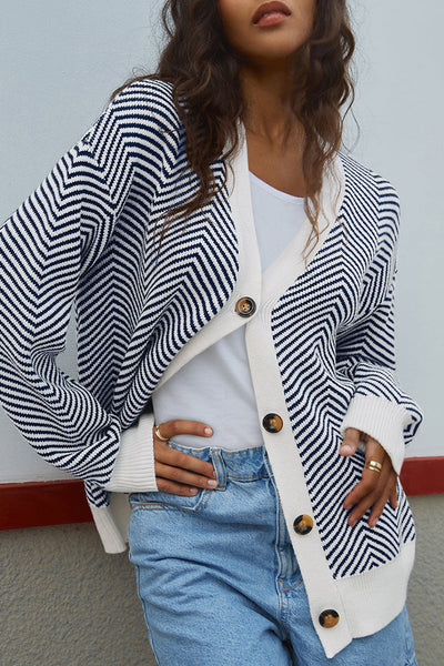 Cozy Women's Herringbone Cardigan in Soft Knit - Stylish Layering Essential for Fall and Winter Wardrobe