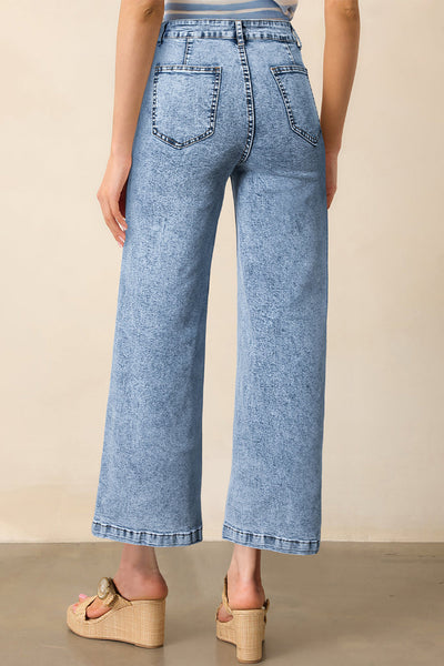 Women's High-Waisted Light Wash Wide-Leg Jeans with Patch Pockets