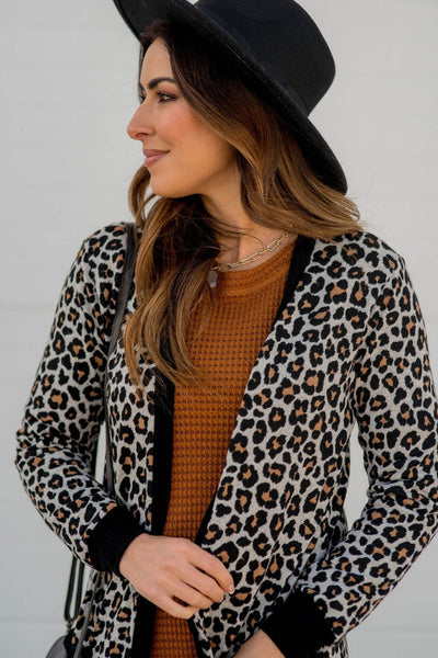Cozy Women's Black Leopard Print Cardigan with Pockets - Chic Open Front Layering Piece for Effortless Style