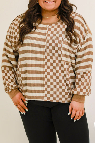 Elegant Plus Size Women's Top in Soft, Comfortable Fabric - Flattering Fit for Casual Days and Stylish Outings