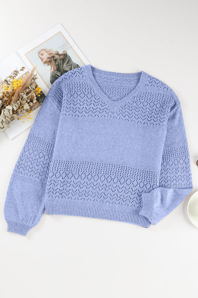 Trendy Women's V-Neck Sweater in Soft Knit - Cozy Casual Fit for Everyday Style in Chic Colors