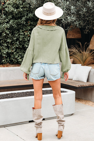 Elegant Women's Soft Pastel Ruffle Trim Blouse - Flowy Fit for Casual Chic Style and All-Day Comfort