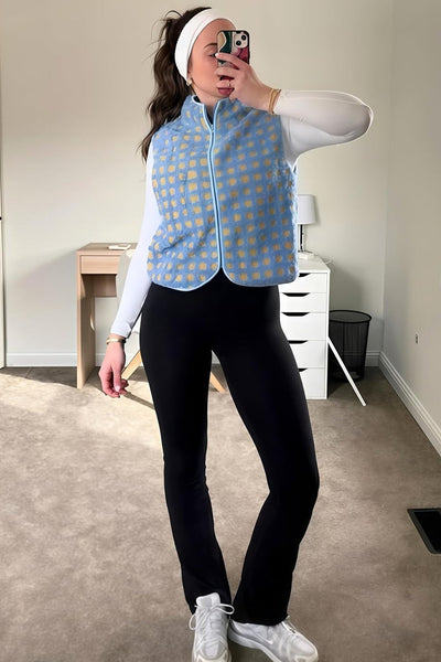 Cozy Women's Light Blue Checkered Plush Zip-Up Vest - Stylish Layer for Winter Fashion and Cold Weather Comfort