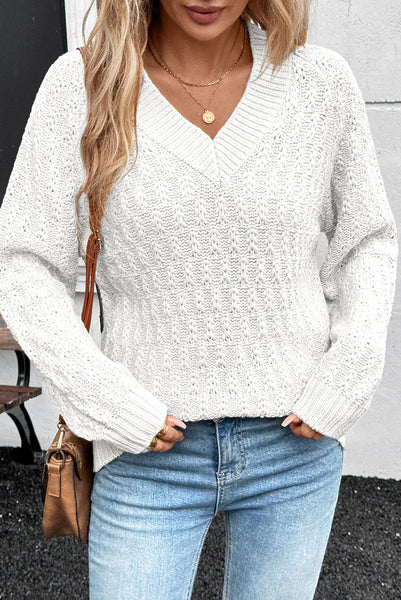 Chic White Loose-Fit Sweater for Women - Cozy Casual Knitwear for Effortless Style and All-Day Comfort