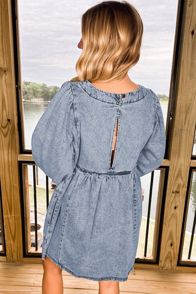 Casual Chic Women's Blue Denim T-Shirt Dress with Relaxed Fit and Short Sleeves Effortless Everyday Style