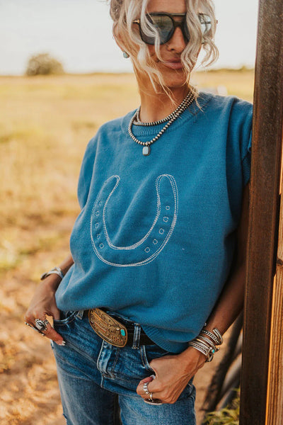 Casual Light Blue Loose Short Sleeve Sweater with Horse Shoe Embroidery for Women - Trendy Knitwear for Everyday Style