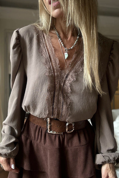 Chic Women's Soft Cream Puff Sleeve V-Neck Blouse with Goat Eyelash Patch for Effortless Trendy Style