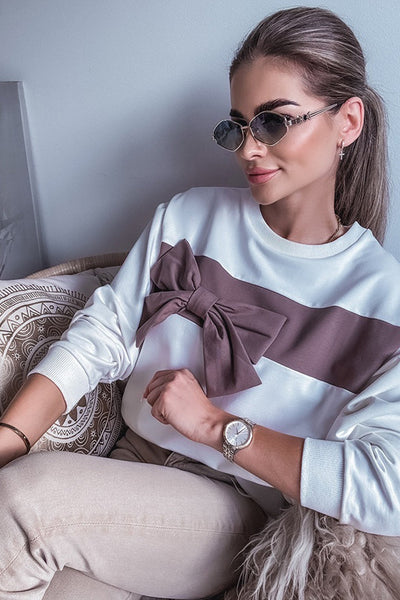 Chic Women's White Color Block Sweatshirt with Ribbon Bow Detail - Trendy Crew Neck Top for Casual Style