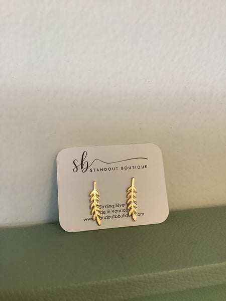 Standout Boutique Gold Hojas Studs