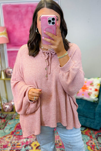 Cozy Plus Size Gossamer Pink Waffle Knit Hooded Sweater with Bubble Sleeves for Women - Stylish Casual Fashion