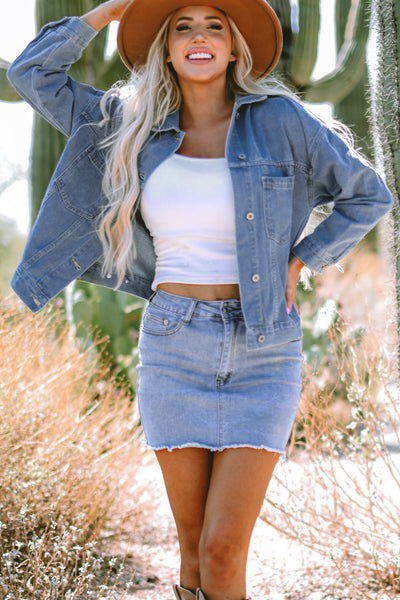 Chic Washed Blue Oversized Denim Jacket for Women with Pockets - Effortless Casual Outerwear for Stylish Looks