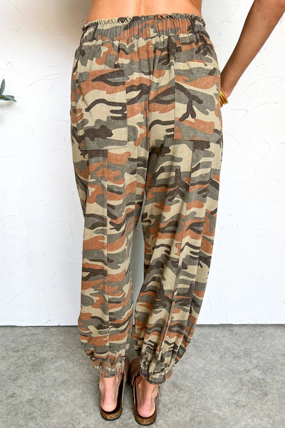 Trendy Women's Green Camouflage Balloon Pants with Drawstring Waist for Casual Comfort and Stylish Everyday Wear