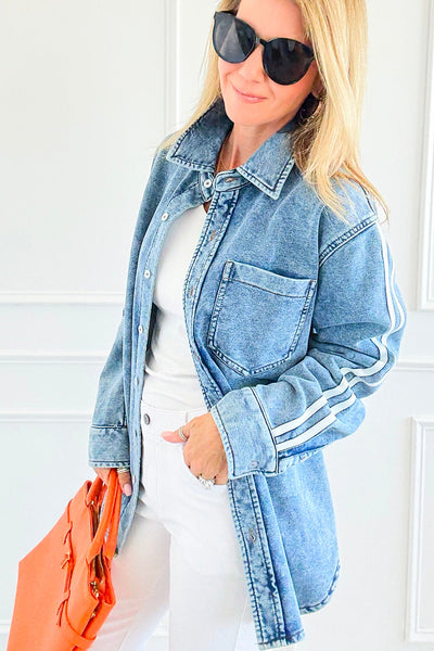 Stylish Women's Casual Blue Denim Jacket with Varsity Striped Sleeves and Button-Down Collar for Trendy Everyday Wear