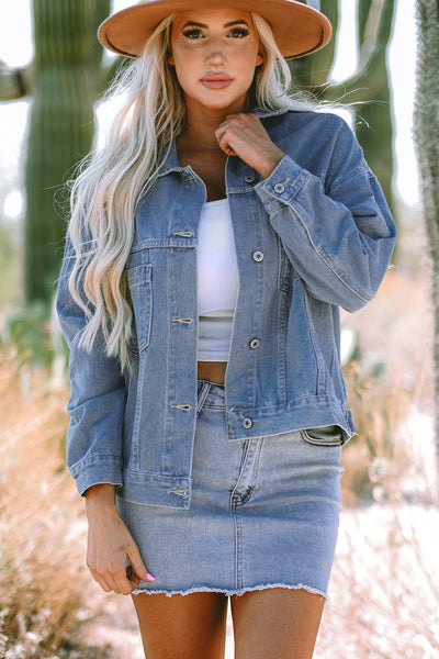Chic Washed Blue Oversized Denim Jacket for Women with Pockets - Effortless Casual Outerwear for Stylish Looks