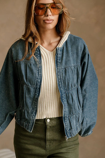 Stylish Women's Real Teal Denim Jacket with Pleated Seams, Round Neck, and Zip-Up Closure for a Chic Look