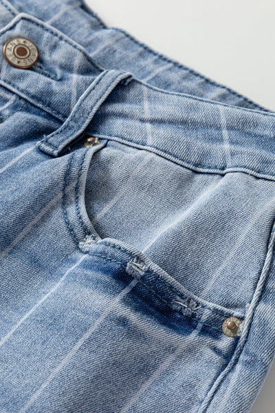 Stylish Women's Classic Blue Wide Leg JeansFlattering Fit for Effortless Comfort and Trendy Everyday Wear