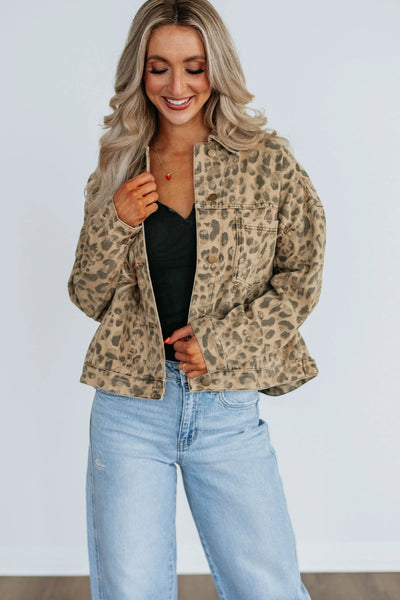 Women's Khaki Retro Leopard Print Denim Jacket with Seam Detail & Button Closure - Stylish & Trendy Outerwear