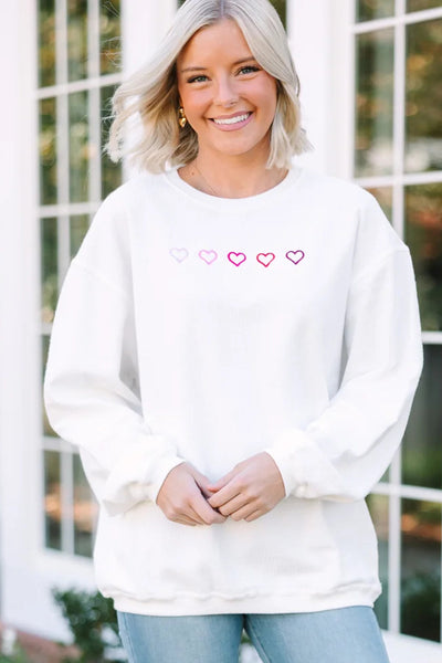 Women's Casual Chic White 3D Ribbed Sweatshirt with XOXO Heart Embroidery and Drop Shoulder Fit for Ultimate Comfort