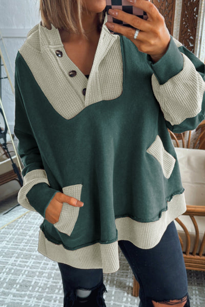 Plus Size Women's Black Green Waffle Knit Hoodie with Contrast Patchwork & Practical Pockets for Cozy Comfort
