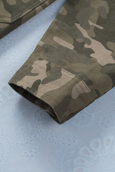 Women's Green Camouflage Print Utility Jacket with Button Closure and Multiple Pockets