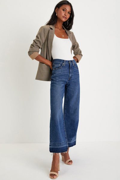 Light Blue Women's Cropped Loose-Fit Jeans - Trendy Casual Bottoms for Comfortable, Effortless Style