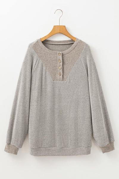 Women's Relaxed Fit Color Block Ribbed Long Sleeve Top in Jet Stream - Trendy Contrast Design for Effortless Style
