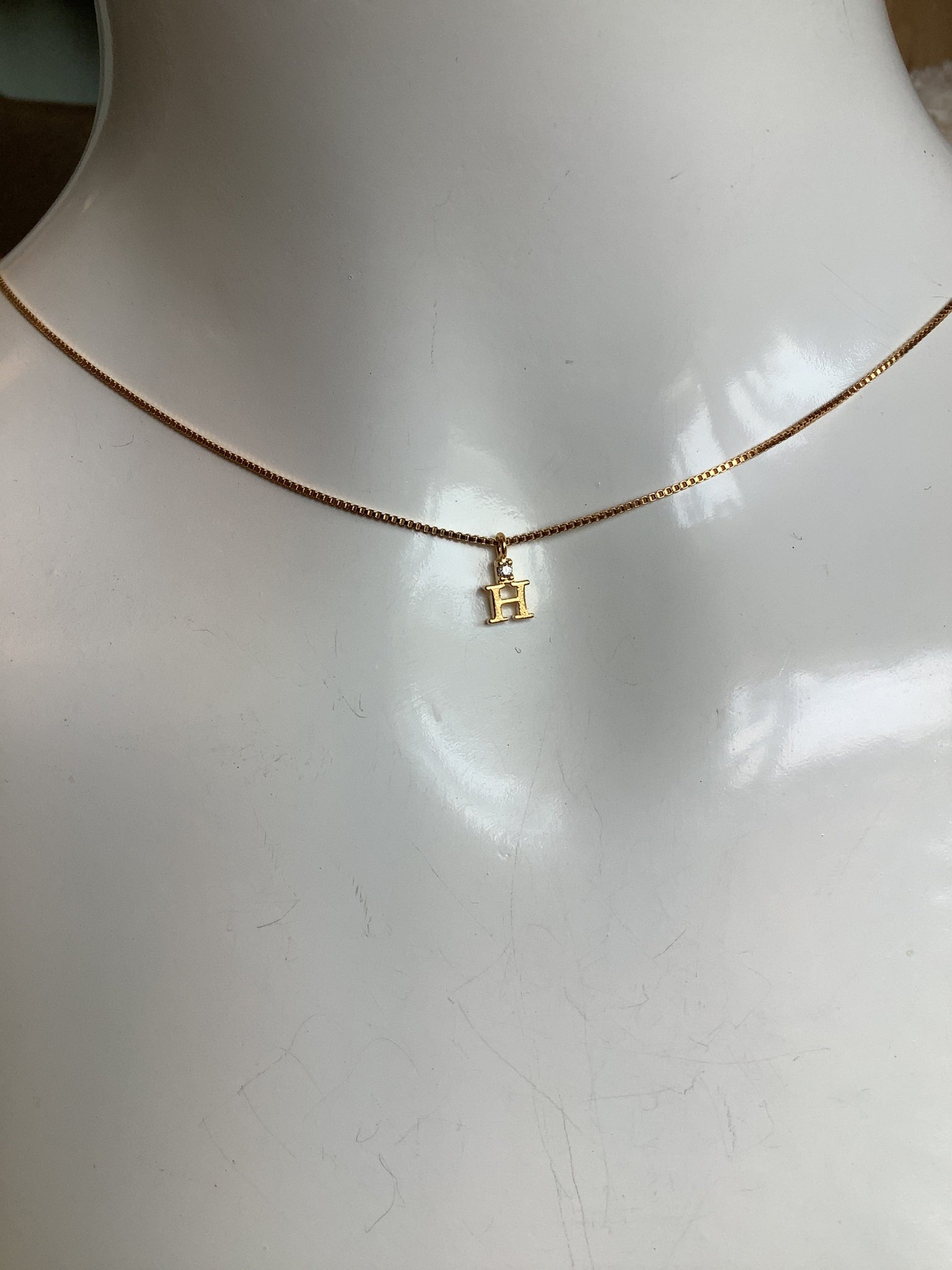 Standout Boutique Gold H Pendant Necklace