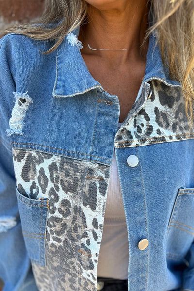 Elegant Floral Print Blouse for Women - Chic Relaxed Fit Top, Ideal for Casual Outings & Special Occasions