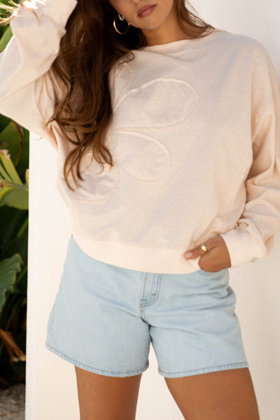 Trendy Floral Embroidered Women's Casual Top - Stylish Patch Design for Spring and Summer Wardrobe Essentials