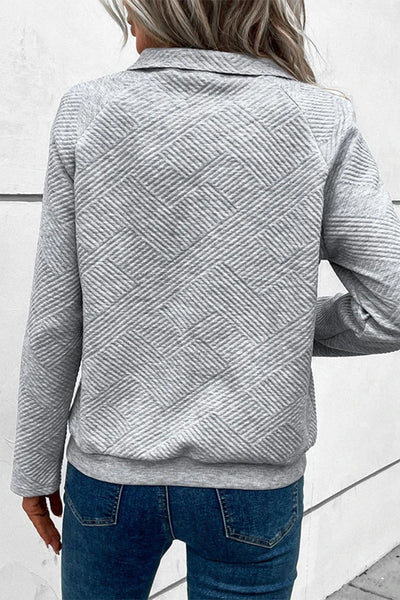 Cozy Women's Light Grey Textured Knit Sweatshirt with Buttoned Detail & Kangaroo Pocket for Casual Chic Style
