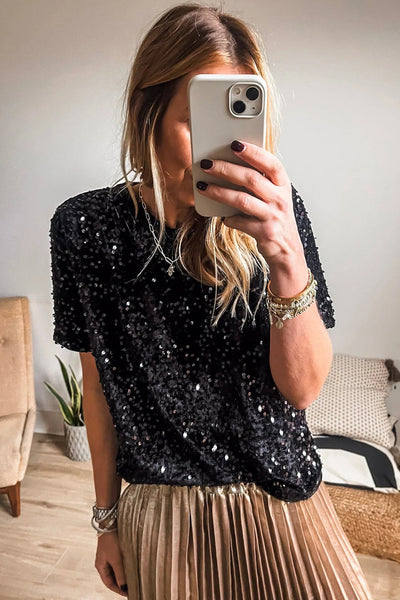 Women's Sparkly Black Sequin Crew Neck T-Shirt - Comfortable Holiday Party Top for Festive Celebrations and Events