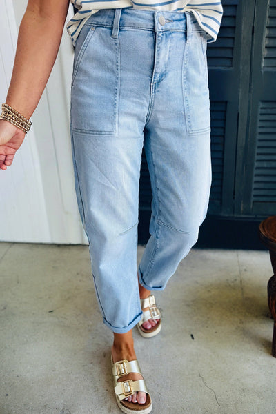 Trendy Women's High Rise Barrel Jeans - Relaxed Fit in Classic Blue Denim with Vintage Style and Comfort