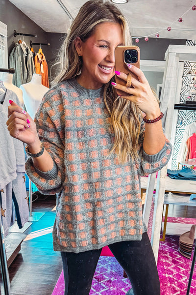Trendy Women's Oversized Pink Checkered Sweater with Side Slit - Cozy Layering Essential for Effortless Style