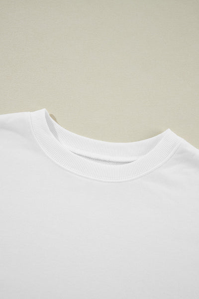 Cozy Women's Classic Crewneck Sweatshirt in Soft Fabric - Ideal for Casual Layering and Everyday Comfort