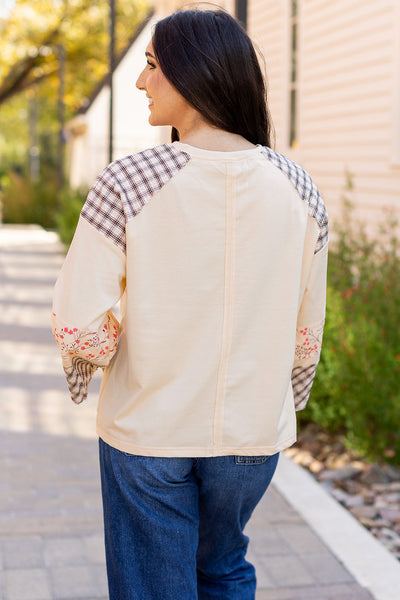 Trendy Women's Long Sleeve Cotton Tops - Chic Blouses in Vibrant Colors for Casual Outings and Everyday Comfort