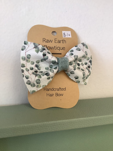 Raw Earth Bowtique Eucalyptus print hair bow
