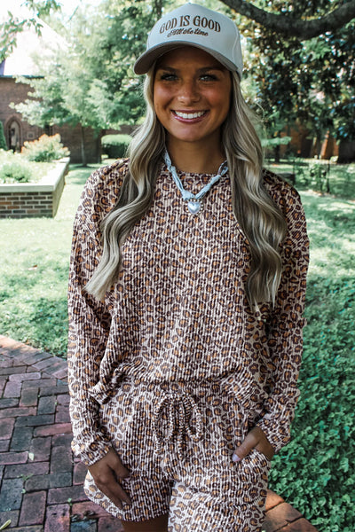 Women's Khaki Leopard Print Ribbed Long Sleeve Top with Drawstring Shorts Set - Stylish 2-Piece Outfit for Casual Wear